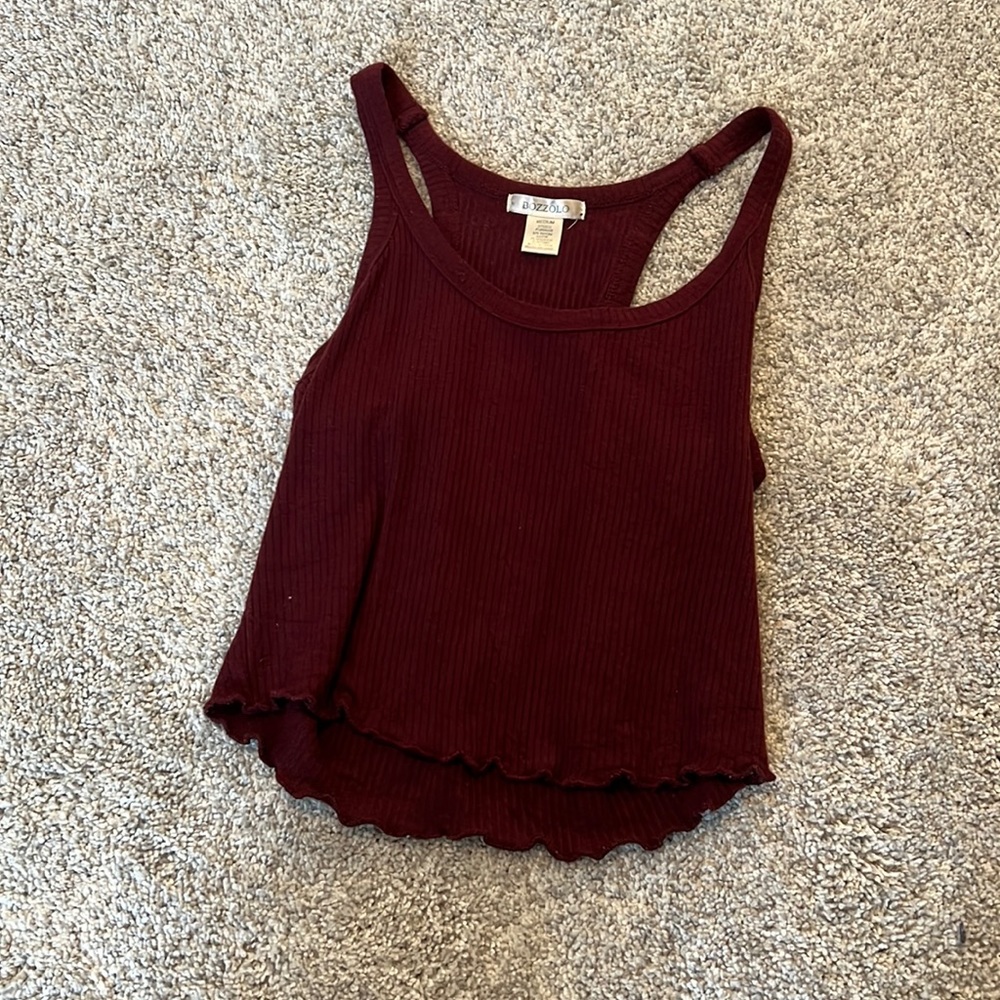 red cropped tank top size medium never worn perfect condition
